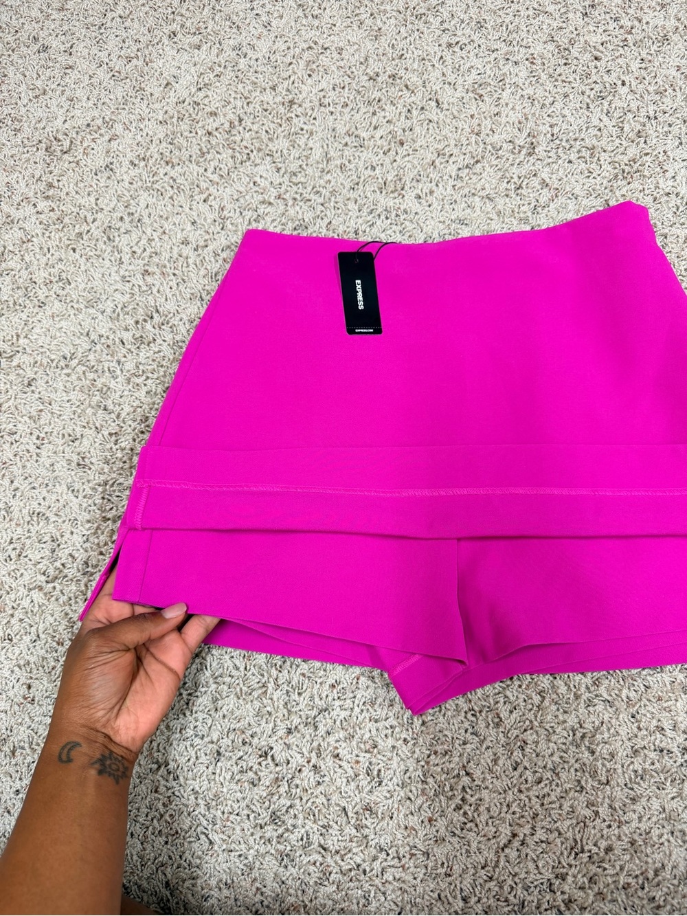 Express Bright Fuchsia Women's Skort - Picture 5 of 6
